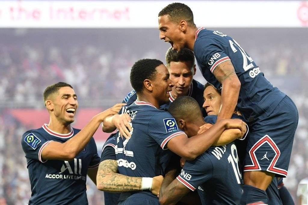 包含里尔遭遇惨败，跌入积分榜倒数第三的词条